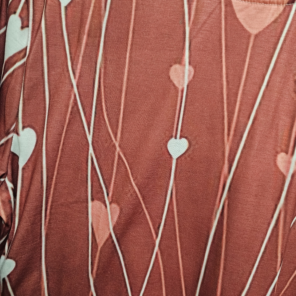 Heart Pattern Long‎ Sleeve Top - Picture 2 of 5